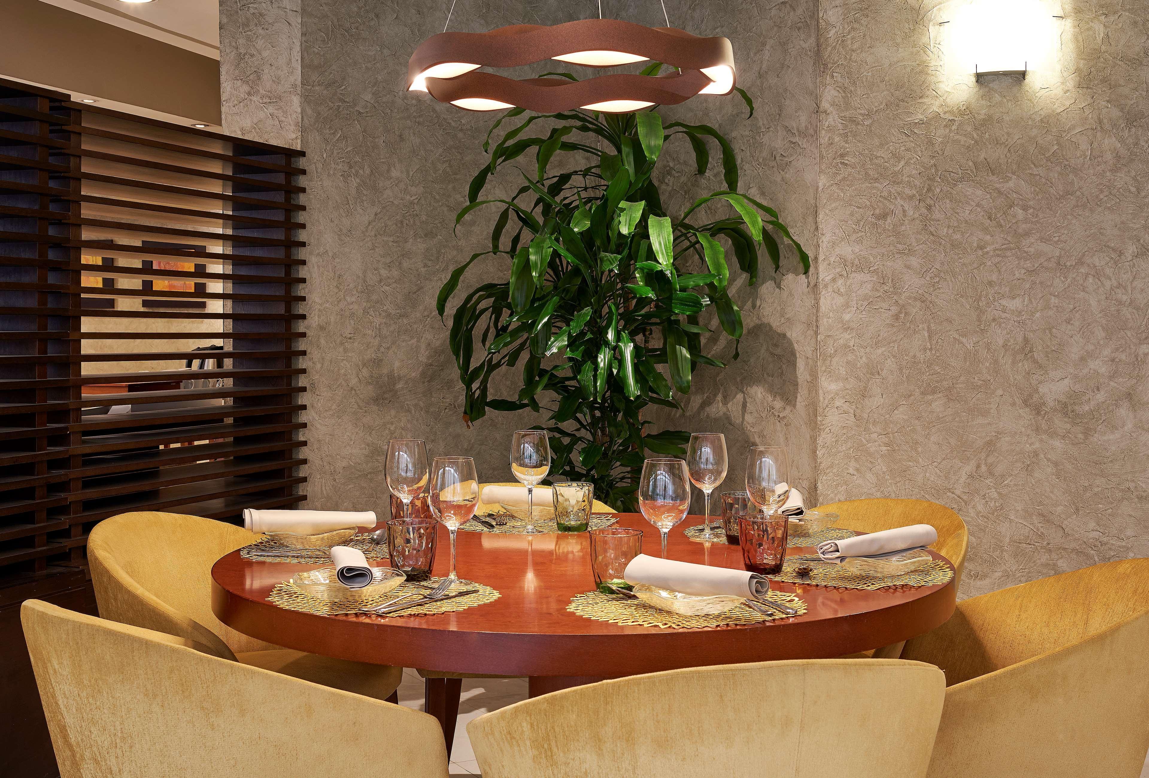 Nh Lleida Pirineos Hotel Kültér fotó
